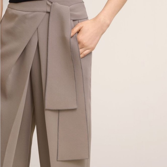 Aritzia Babaton Tim Pant in Black - Picture 2 of 5